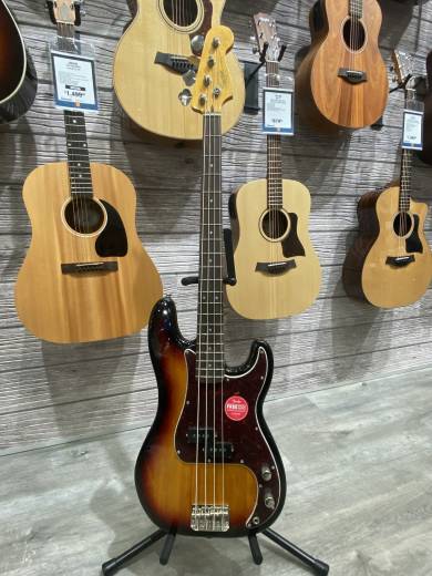 ベース squier Classic Vibe 60's Precision Bass Squier Classic Vibe '60s Precision Bass, Laurel Fingerboard